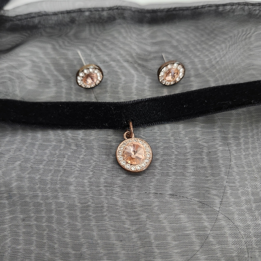 Rose Gold Chocker Necklace and Matching Earrings SET